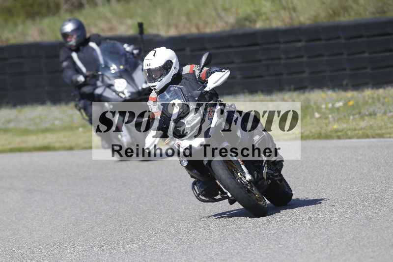 /01 02.04.2026 MAZ ADR/Gruppe gelb Gruppe gruen/1